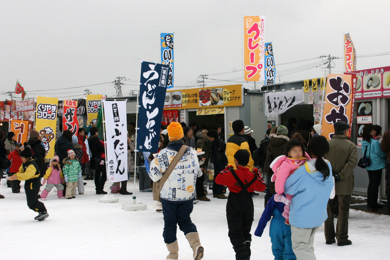 18年版 札幌雪まつりのグルメスポット カニ ウニ ホタテカレー 18年雪まつり情報まとめ